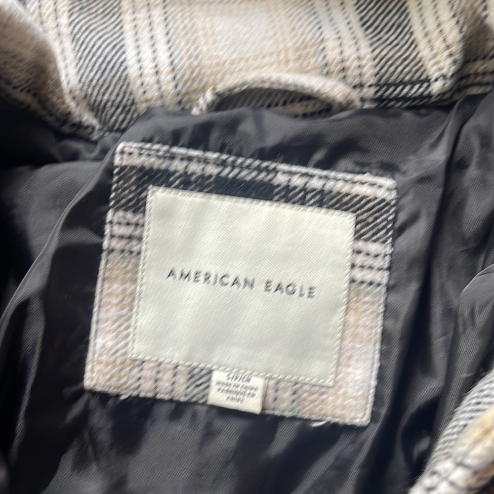 American Eagle Puffer Jacket Size Small Excellent Condition - Picture 10 of 13